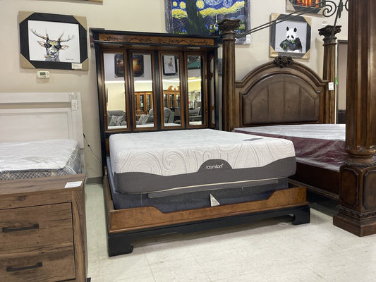 79533 (8430-11) Ornate Black Trimmed Mrrored Queen Bed Frame 64x85x80